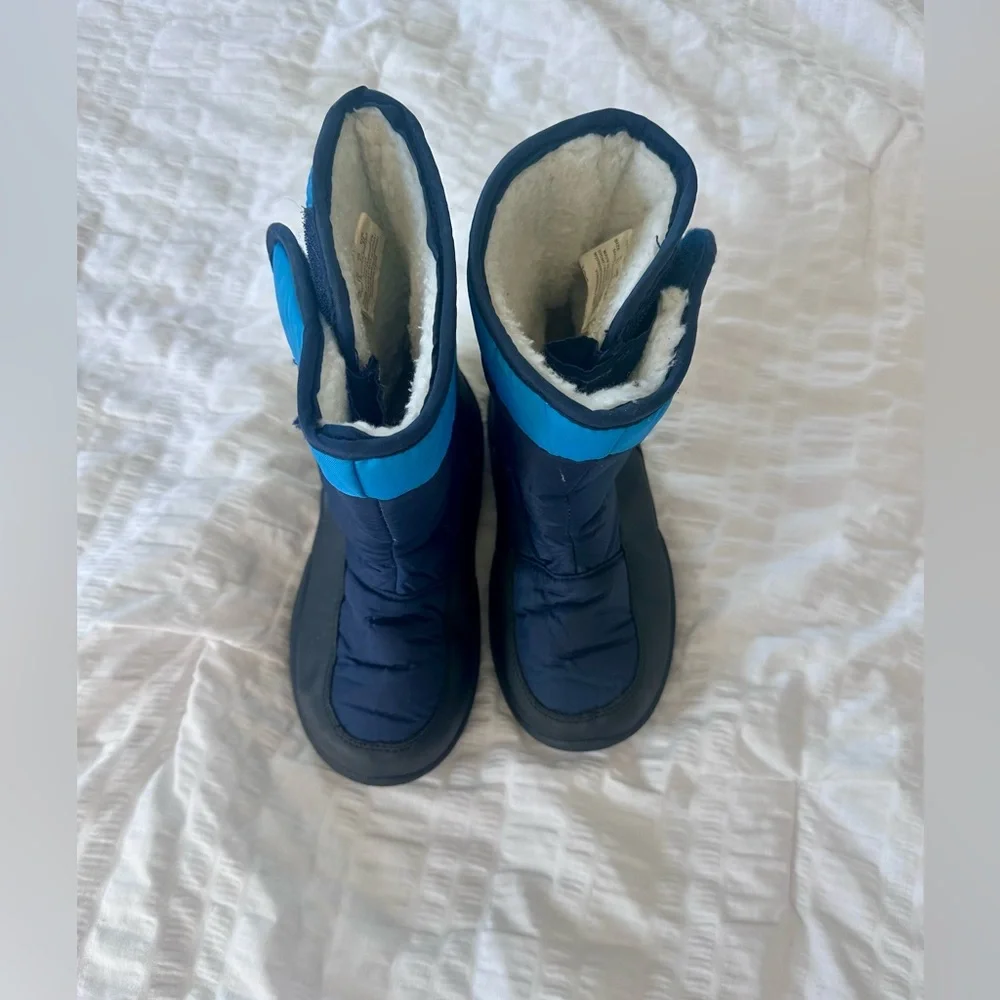 Kids snow boots from Mountain Warehouse - size 13 - Picture 3 of 6